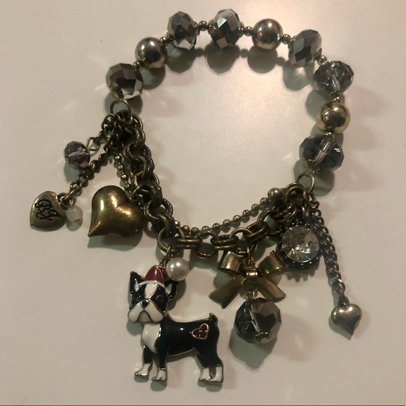 Betsey Johnson Beaded Charm Bracelet Boston Terrier Puppy Dog Santa Hat Holiday - Picture 1 of 3